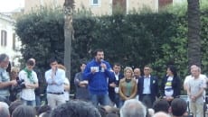 Matteo Salvini sul palco di piazza Garibaldi
