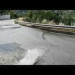 Formia, da questa mattina una copiosa perdita d’acqua a Castellonorato (#VIDEO)